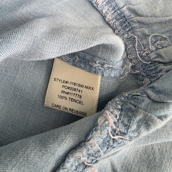 LoveStitch Denim Peplum Sleeveless Tank Top Size Medium - Picture 5 of 7